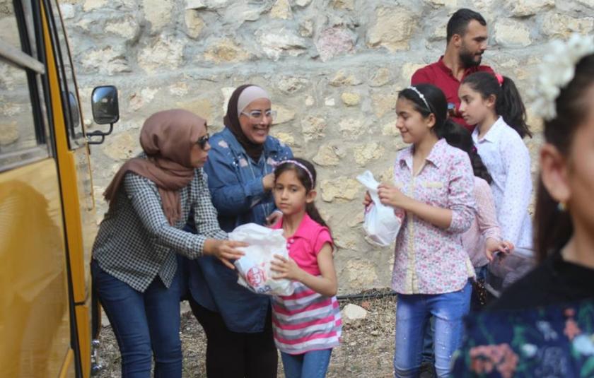 Slideshow: Iris Women CC Ramadan day for Syrian refugees