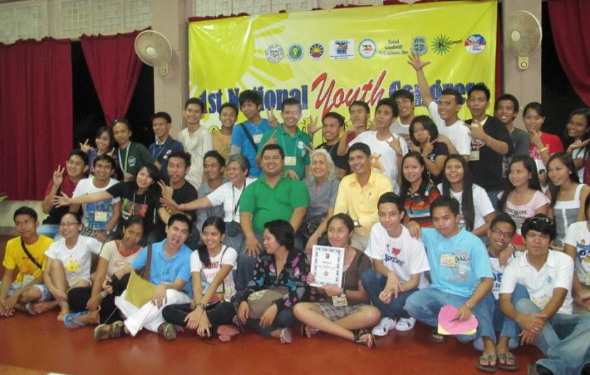boholgoodwillvolunteerscc3.jpg 