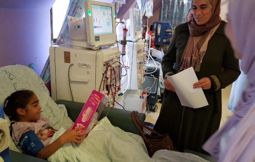 Photos: Hope for Palestinian Kids visits hospital on Christmas