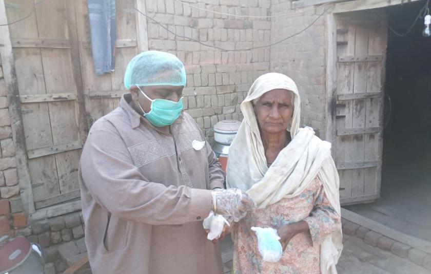 STAR Organization Helps Needy Families on Lockdown in Pakistan
