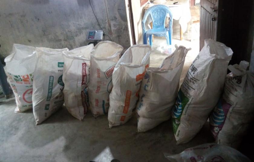 Alor Jatri Distributes Food to Bangladesh Needy Families