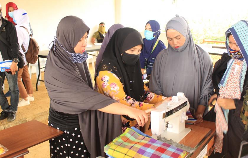 Manufacturing Face Masks in Mindanao