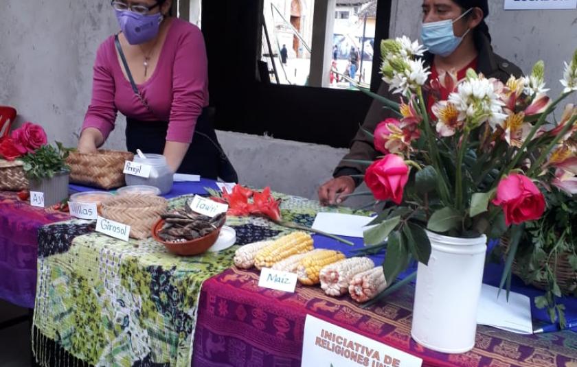 Photo: People selling seeds