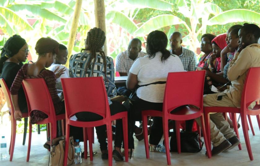 youth_dialogue_supported_and_moderated_by_mosaporg_discussing_roles_of_politicians_in_tanzania_held_at_morogoro_hotel_september_2020.jpg 