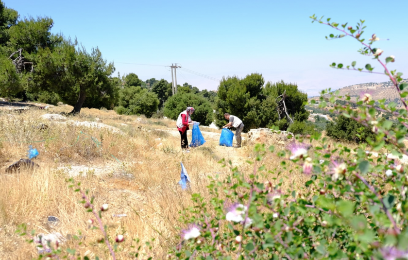 URI Groups Host Park Cleanup in Jordan for Environment Day