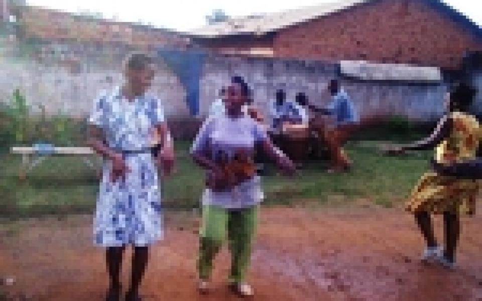 hero_twekolere_womens_development_assoc._cc.jpg