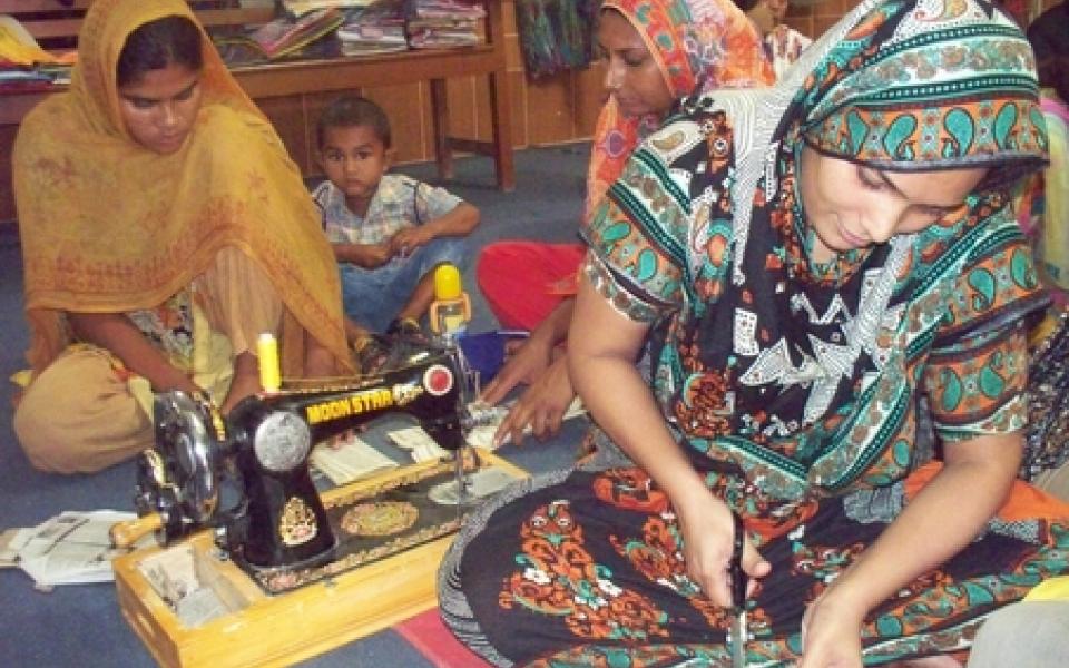 hero_wake_women_and_kids_education_cc.jpg