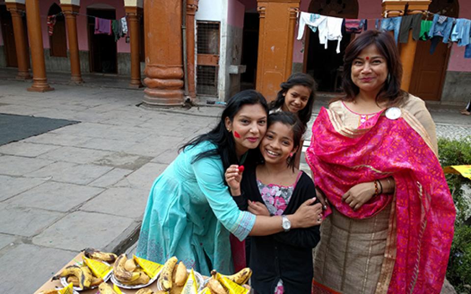 AbhigyaneFoundationHoli2017_03.jpg