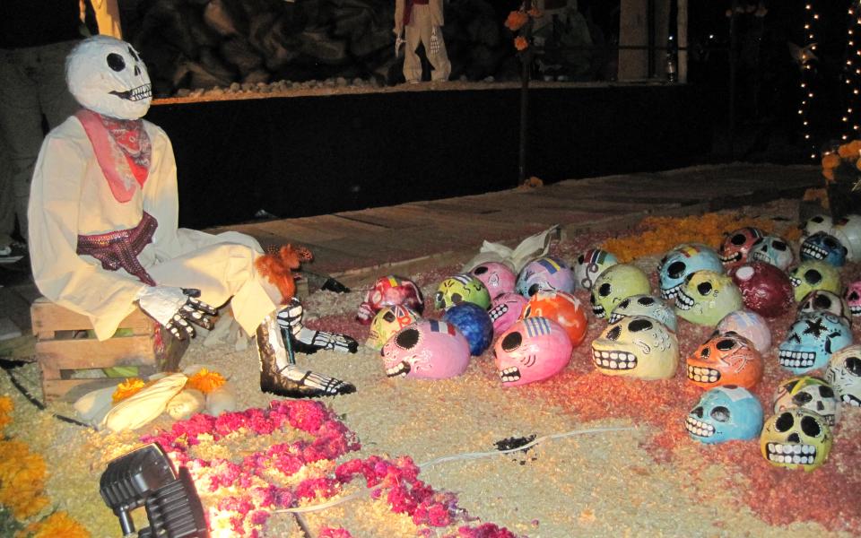 Holiday-11_DiadelosMuertos2.JPG 