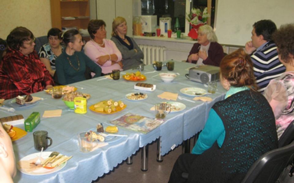PHOTO AT A LUNCH TIME