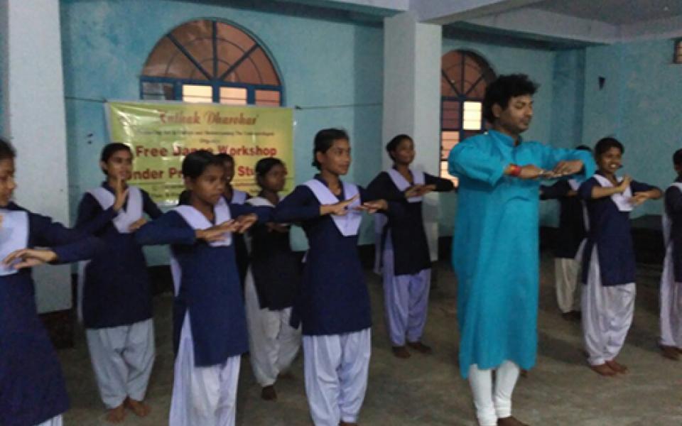KathakDharohar-EarthDay2017-LeprosyDance4.jpg