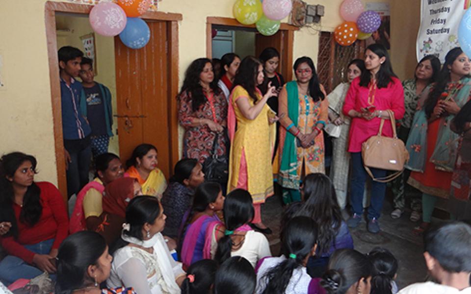 LoveCareFoundation-WOmensDay2017_04.jpg