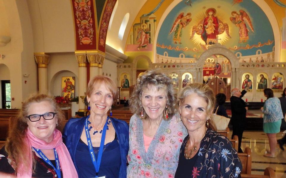 Kay Lindahl (second from left) with fellow members of SARAH, including SARAH founder Sande Hart (right). 