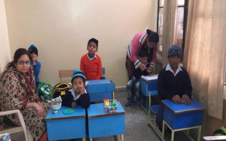 URI North Zone India - Giving desks to children in need