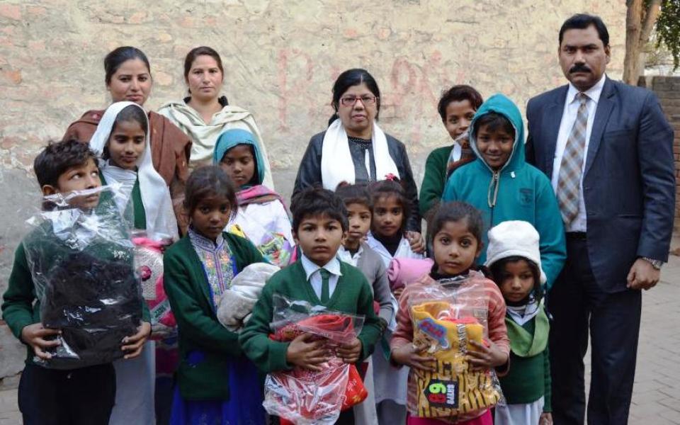 Children were very happy with the gifts from URI Pakistan and Partners.