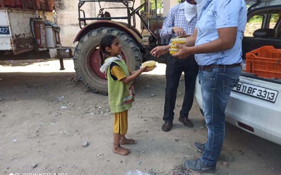 Making and Distributing Food in North India During COVID-19 Crisis
