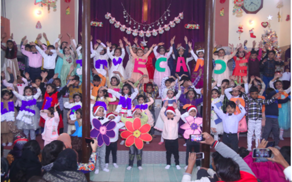 Picture: Photograph of children performing a Christmas song 