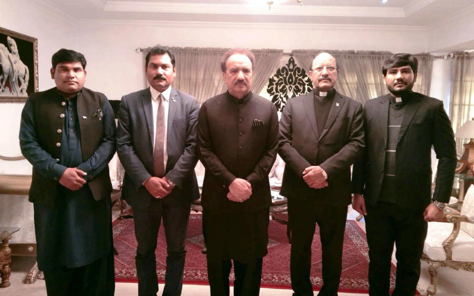 Christian Delegation Discusses Minority Affairs with Senator A. Rehman Malik in Islamabad, Pakistan