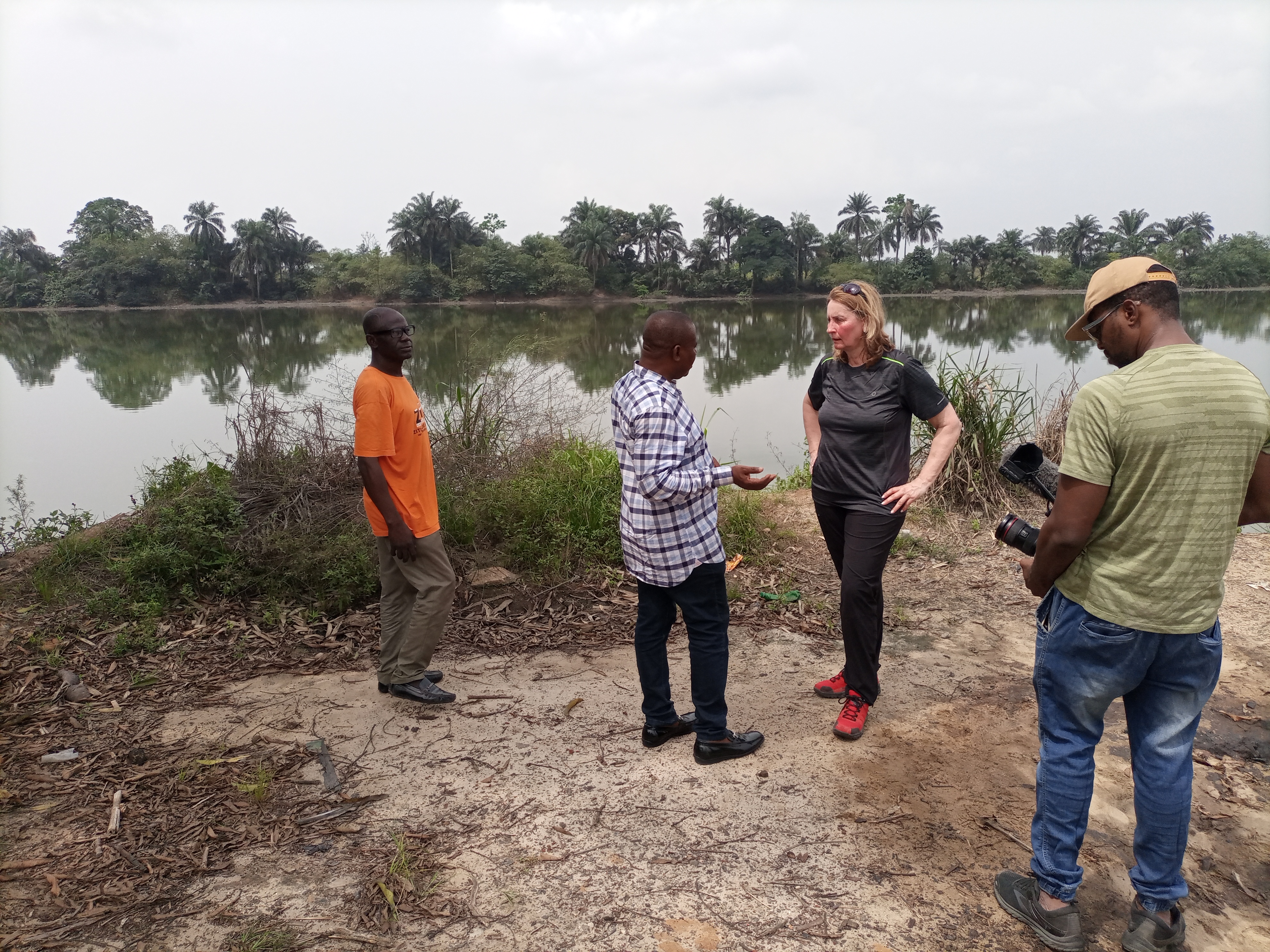 Mr. Raymong Nyayiti Enoch together with his team visit the highly contaminated river Goi
